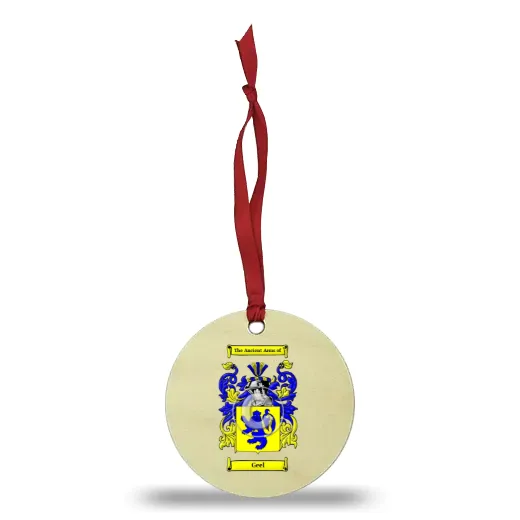 Geel Wooden Ornament